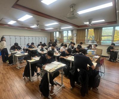 진로와 취업을 준비하는 기숙사 야간자율학습 운영