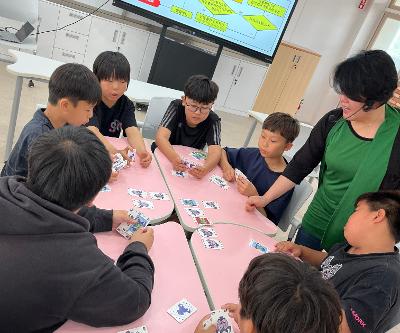 보드 게임으로 배우는 『찾아가는 언플러그드 교육』 실시