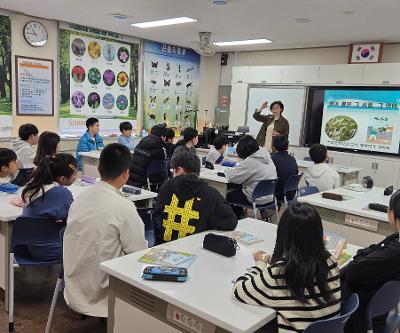 6학년, '삥이 뽑던 날'  작가와의 만남 시간 운영
