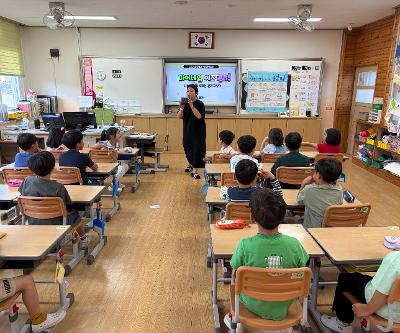 1학년 유네스코 아동 인권 권리 교육 '마이 네임 이즈 권리' 수업 참여 